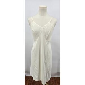 Vintage 1960's Sears Never Slip‎ Away Old Hollywood Lingerie Soft Romantic